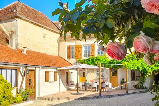 burgund-chablis-unterkunft-terrasse