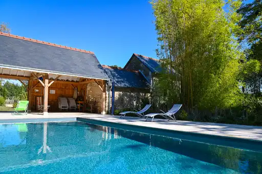 loire-unterkünfte-sommer-pool