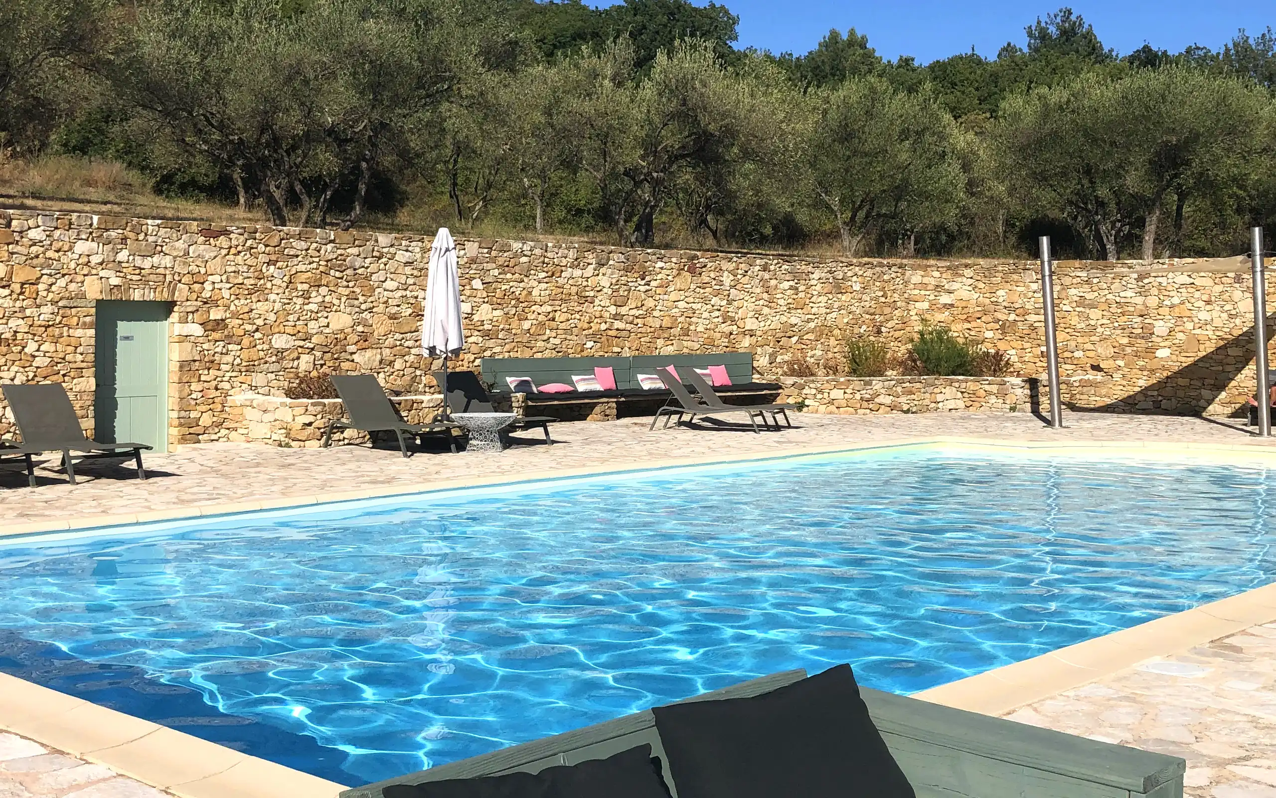 provence-unterkunft-pool